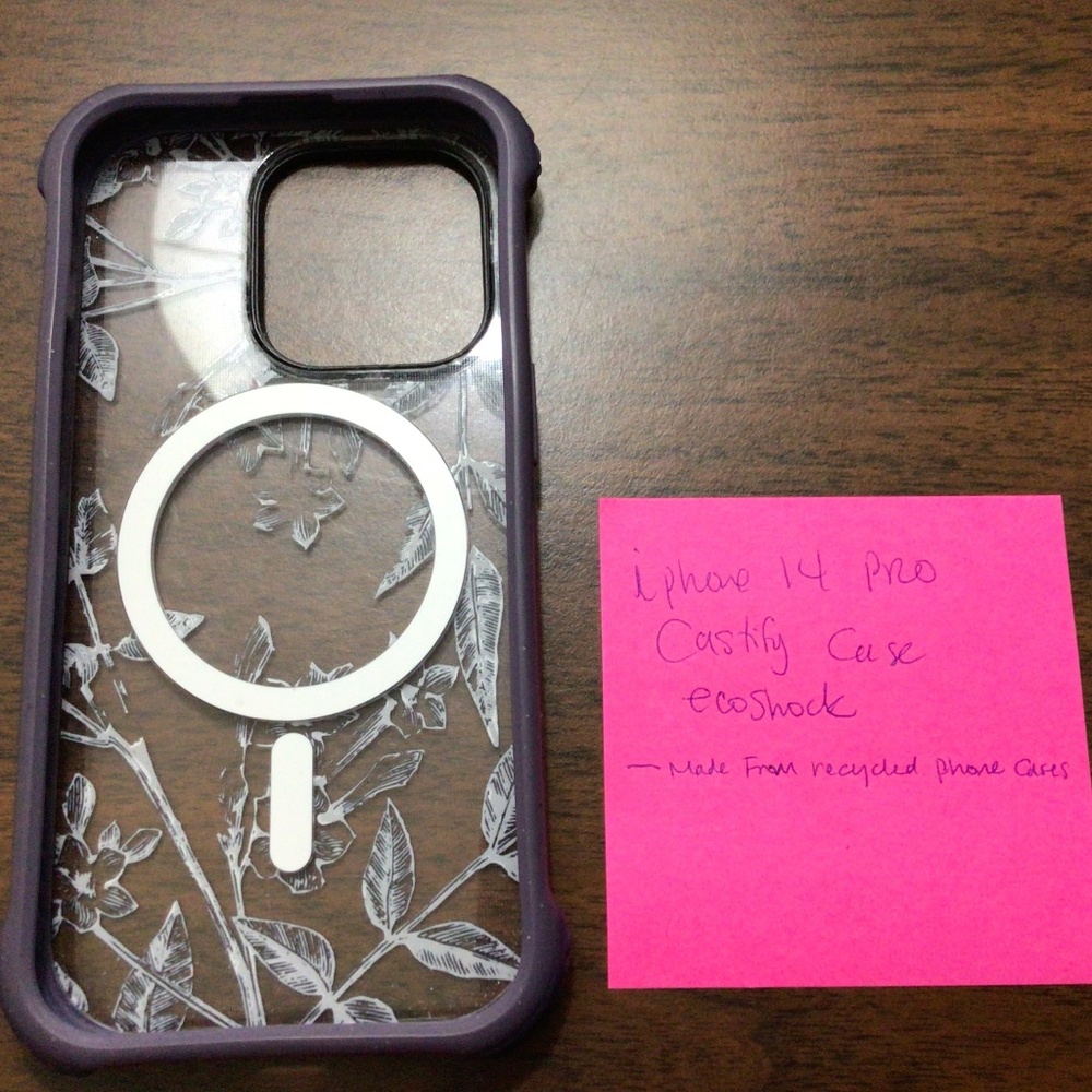 Castify iPhone 14 Pro phone case